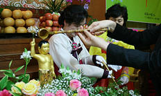 부처님오신날 전국사찰 봉축행사 진행