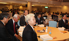 세계사 속 신학의 토착화를 꾀하다