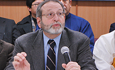 “제주 해군기지 건설 중단하라”