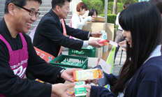 “간식 먹고 시험 잘 보세요”