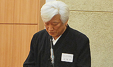 고개 숙인 NCCK 김영주 총무