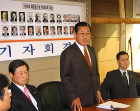 본부 장악한 김국도 목사 “내가 감독회장”