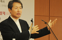 지형은 목사 조기 은퇴