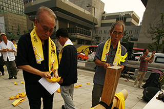 추도 메시지 전달하는 목회자들