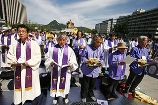 목회자 304인 철야기도회 마쳐