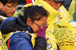 [포토] 진도 팽목항의 눈물