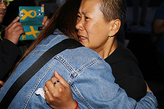 [포토] 위로 받는 세월호 유가족들