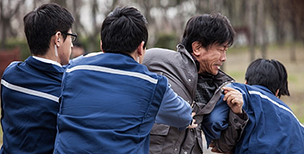 [대중문화 리뷰] 21세기판 다윗과 골리앗의 싸움