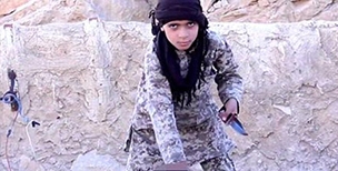 IS, 시리아군 참수하는 소년병 영상 공개