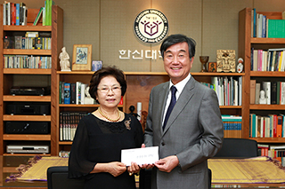 故 장칠성 장로 ‘장학금 전달식’ 가져