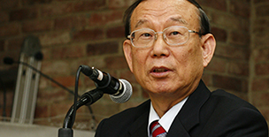 김균진 교수, “신학은 부정적인 것 부정 힘써야”