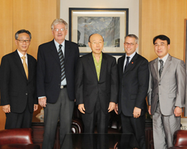 WCC 총회 유치 실사단 조용기 목사와 면담