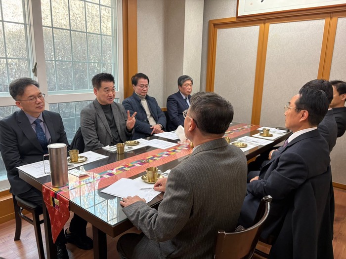 
Warning: addcslashes() expects exactly 2 parameters, 1 given in /home/hosting_users/veritasnews/www/views/main/inner2023/headline_left_2news.php on line 6
