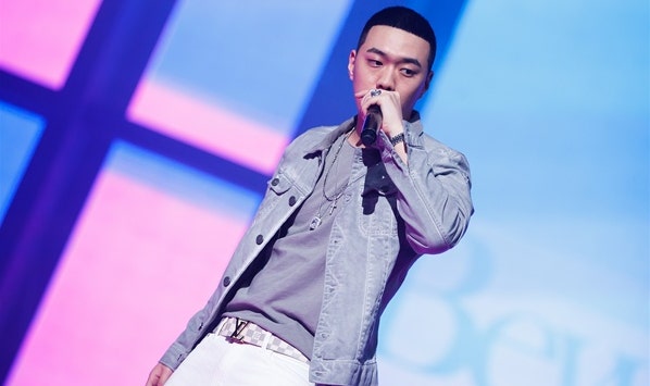 비와이, 초등 성교육 교재 공개 비판…“진리 없는 자유는 방종”