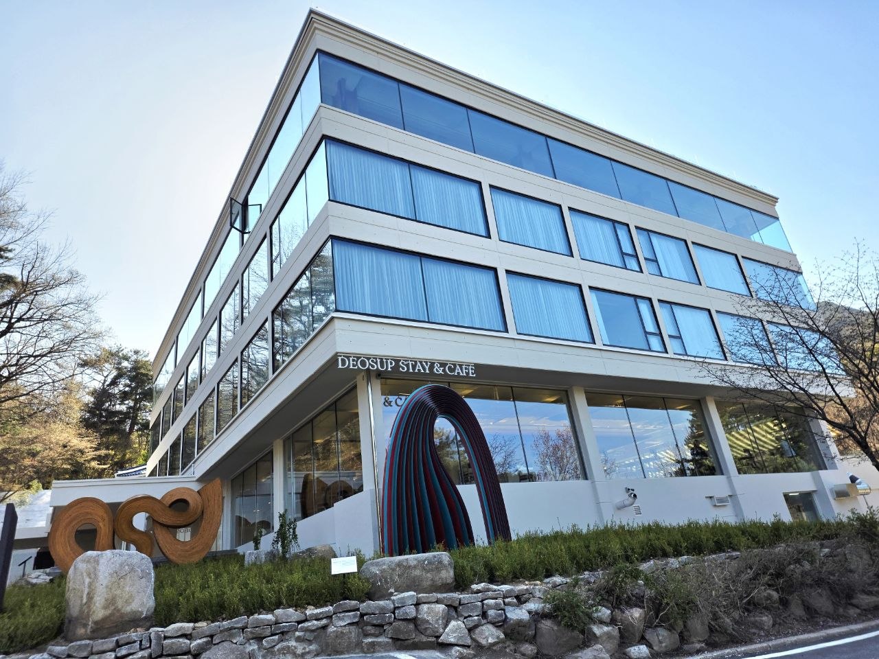 
Warning: addcslashes() expects exactly 2 parameters, 1 given in /home/hosting_users/veritasnews/www/views/main/inner2023/middle_top_1.php on line 7
