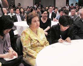 평화의 친구들 한 자리에 