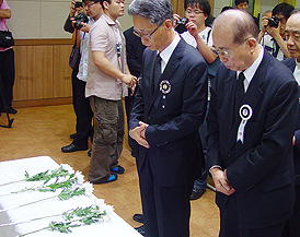 故 김대중 前 대통령 추모예배 열려