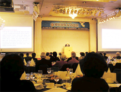 루터의 두 왕국설 현대사적 의미 조명 