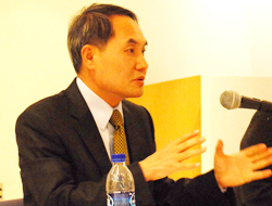 “인문주의 한계를 뛰어 넘는 신학의 위대함”