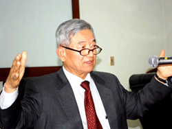 “비판받는 한국교회…공적신학서 답을 찾아보자”