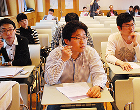 함께 수업 들으며 ‘연합과 일치’ 체험