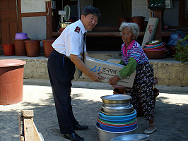구세군 섬진강 범람 피해 수재민 방문