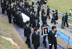 고 옥한흠 사랑의교회 원로목사 하관예배 거행