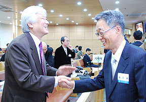 “미안하게 됐습니다”