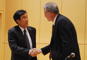 채수일 박사, 강연을 마치고…